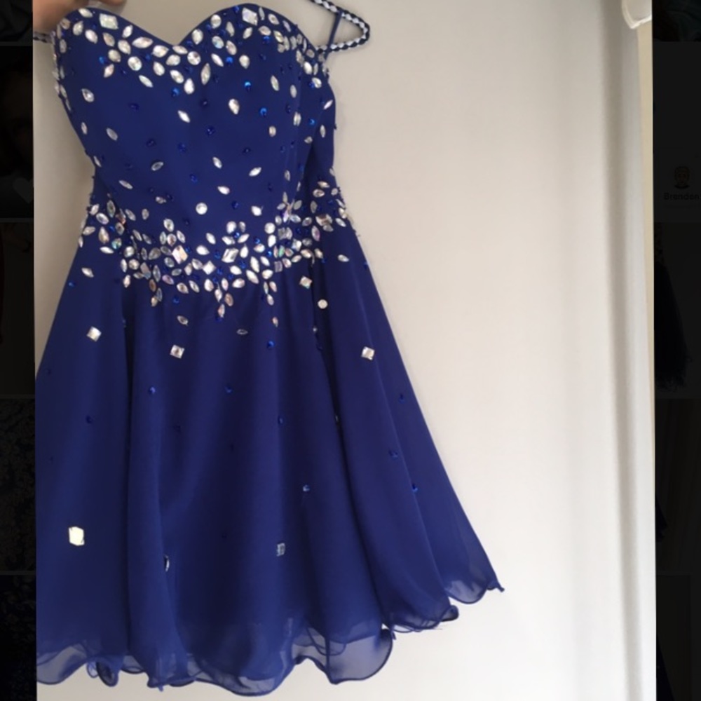 Prom/Graduation Dress - Picture 3 of 4